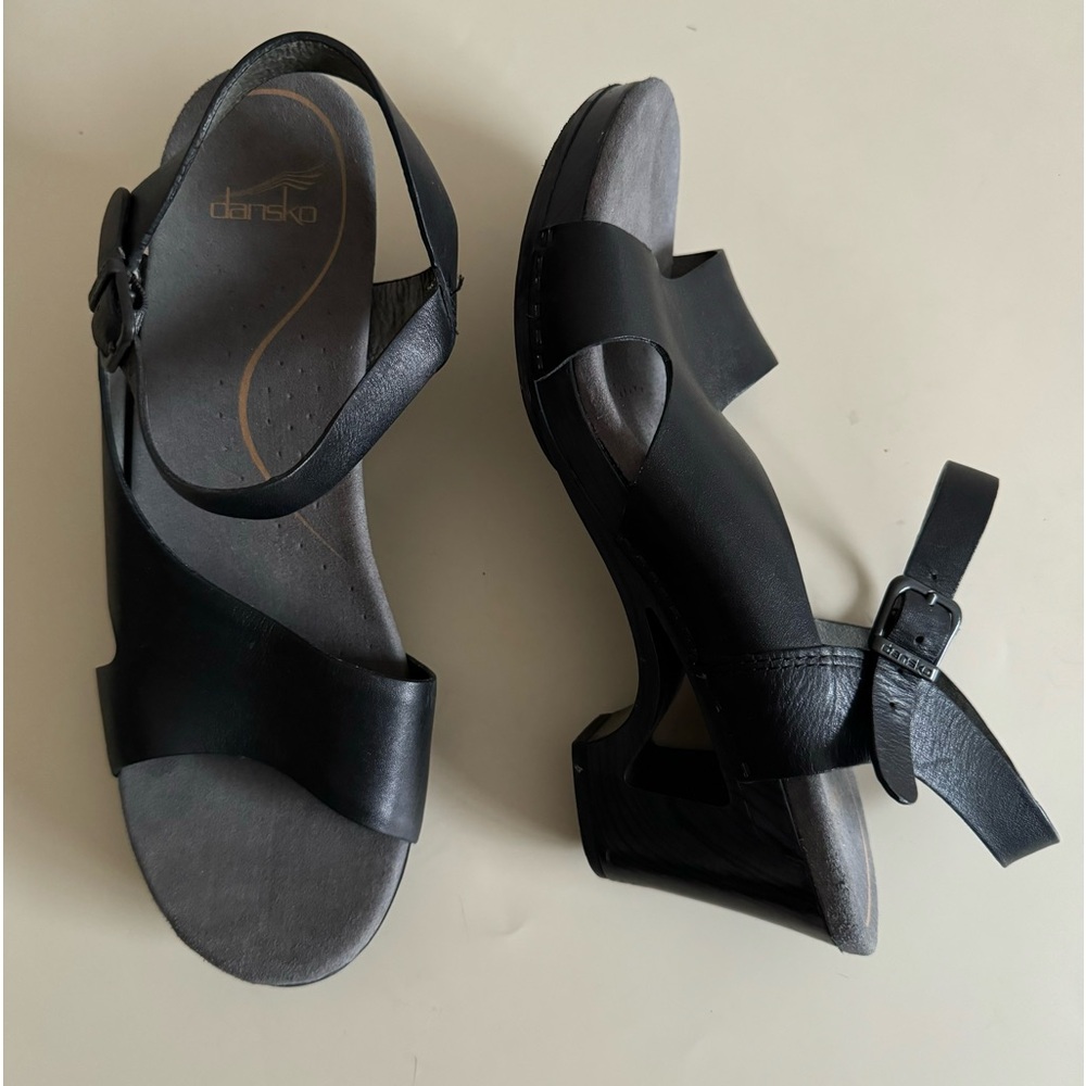 Dansko Tasha Black Full Grain Leather Buckle Ankle Strap Heels Women Sz 10.5/11 - Picture 2 of 7